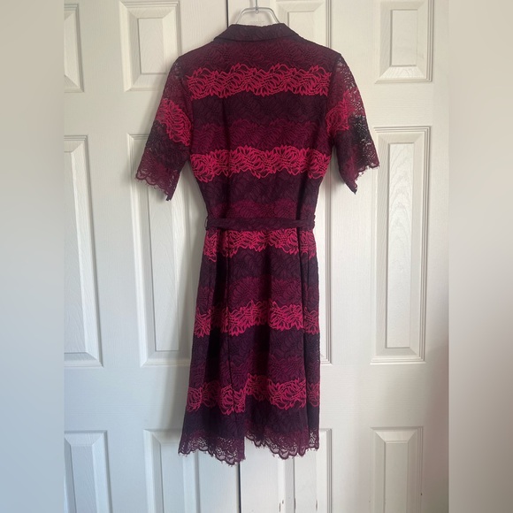 Banana Republic Lace Tie-belt Shirt Dress Belted Purple Pink Maroon
-Size 4-NWT - Picture 9 of 10